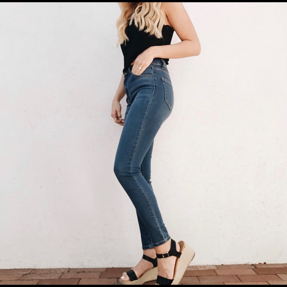 Carly Jean Los Angeles High Rise Skinny Jeans